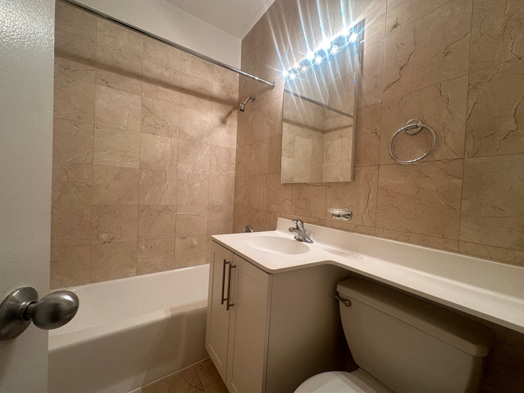 333 East 49th Street - Photo 6