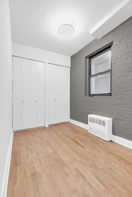 East 95th Street - Photo 5