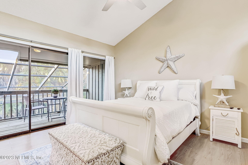 10025 Sawgrass Drive E - Photo 46