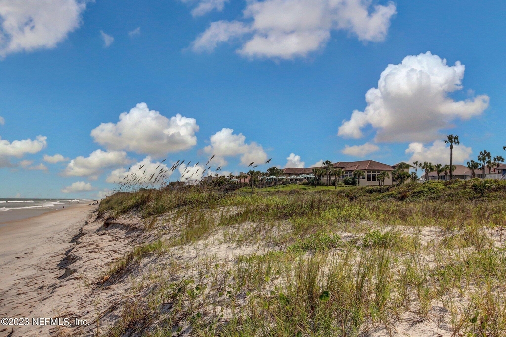10025 Sawgrass Drive E - Photo 84