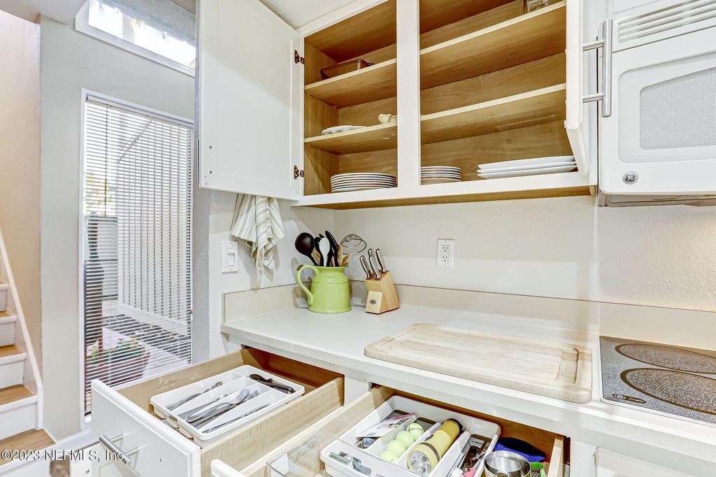 10025 Sawgrass Drive E - Photo 24