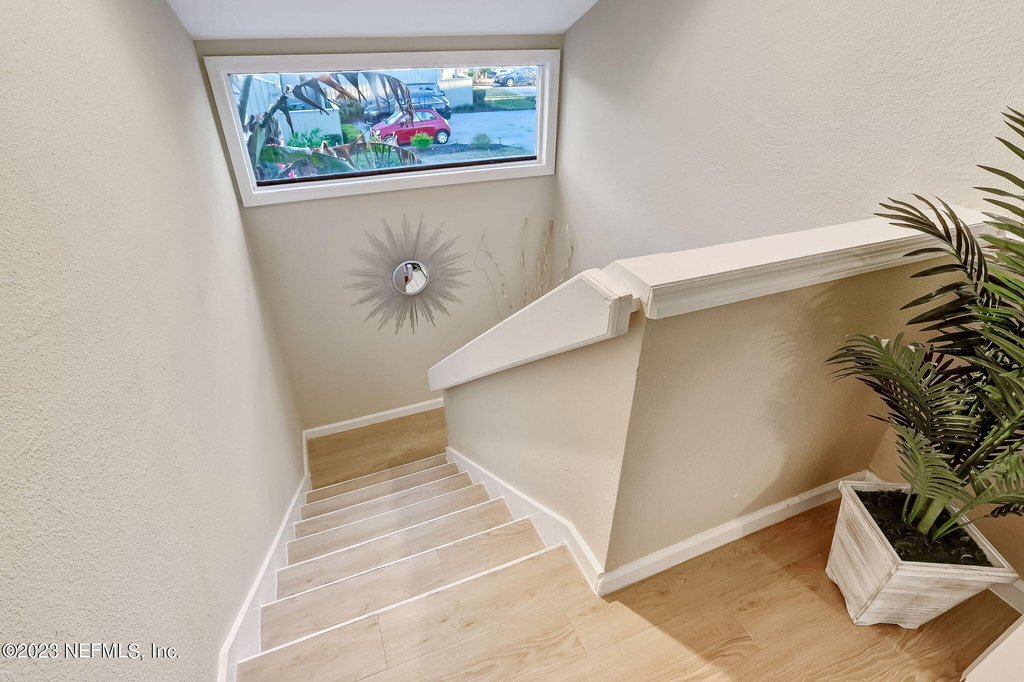 10025 Sawgrass Drive E - Photo 33