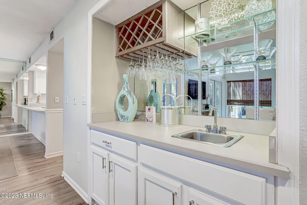 10025 Sawgrass Drive E - Photo 14