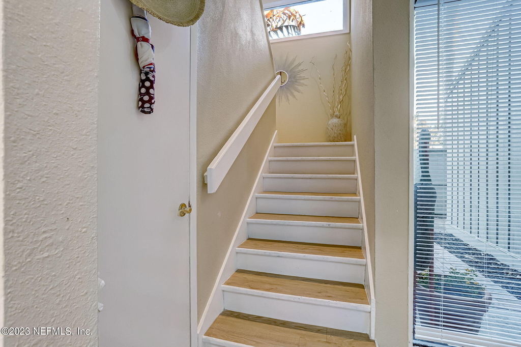 10025 Sawgrass Drive E - Photo 34