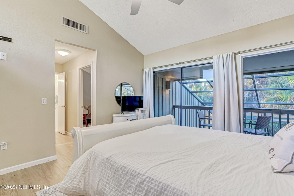 10025 Sawgrass Drive E - Photo 47