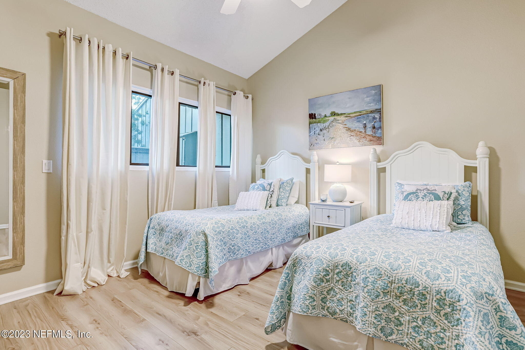 10025 Sawgrass Drive E - Photo 38
