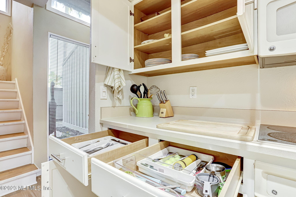 10025 Sawgrass Drive E - Photo 25