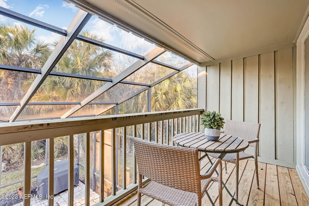 10025 Sawgrass Drive E - Photo 51