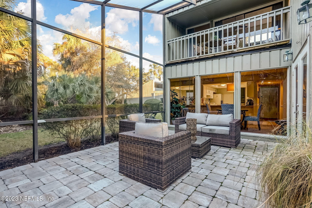 10025 Sawgrass Drive E - Photo 58