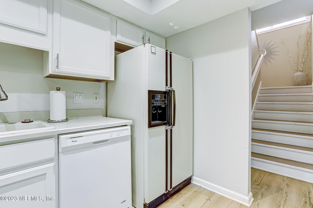 10025 Sawgrass Drive E - Photo 22
