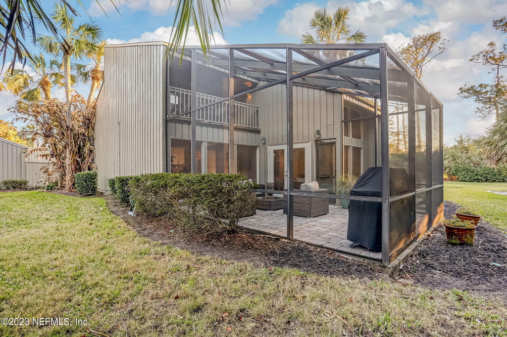 10025 Sawgrass Drive E - Photo 63