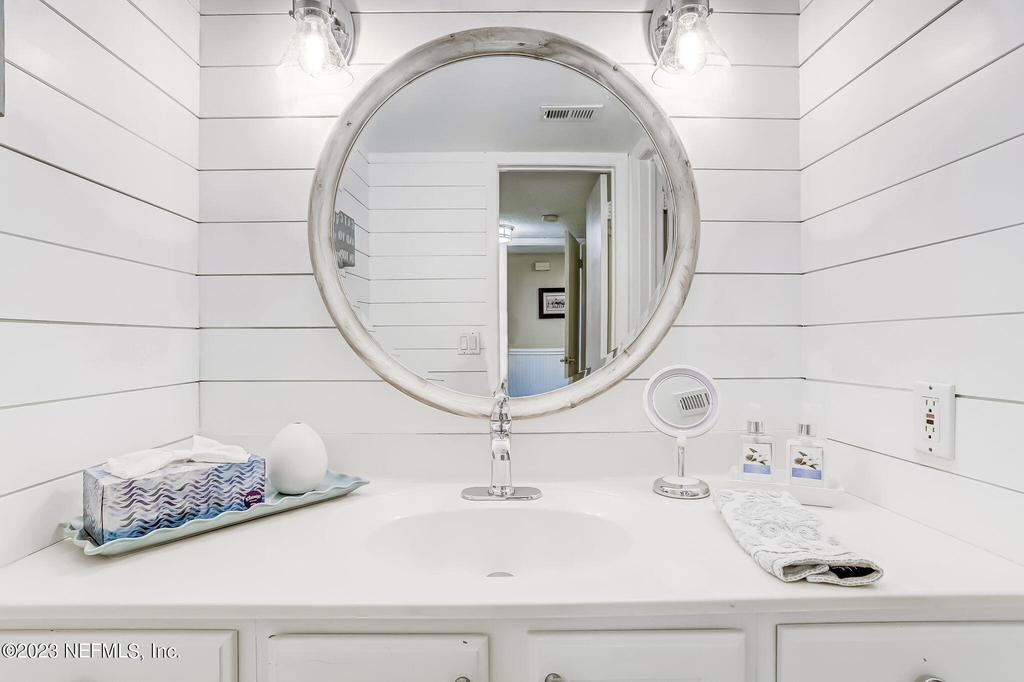 10025 Sawgrass Drive E - Photo 42