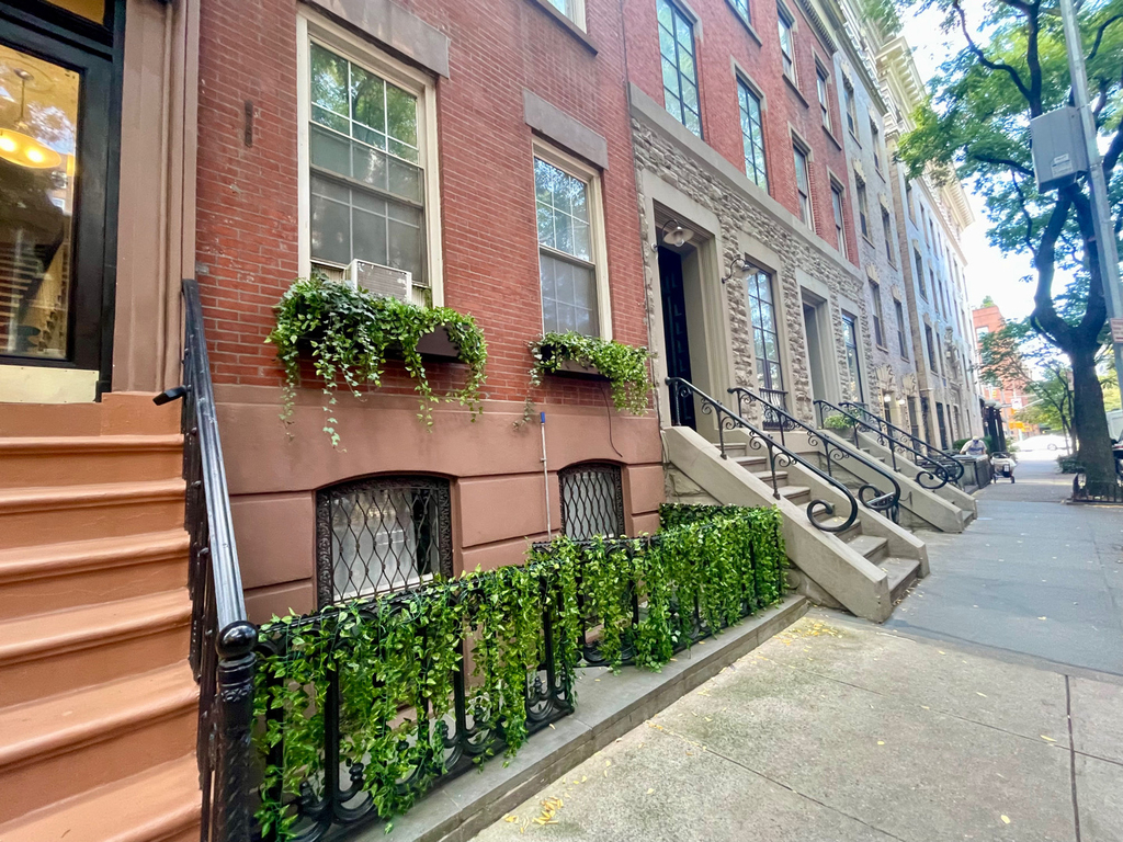 West 21st Street - Photo 0