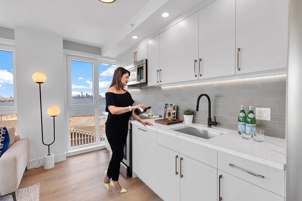 5 Stuyvesant Place - Photo 2