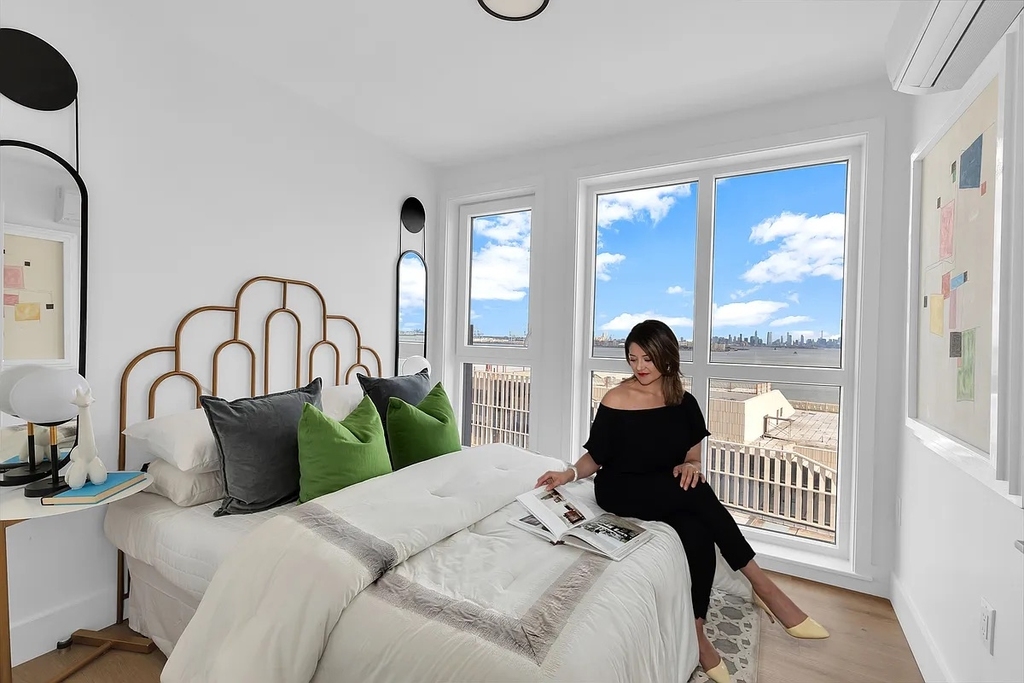 5 Stuyvesant Place - Photo 3