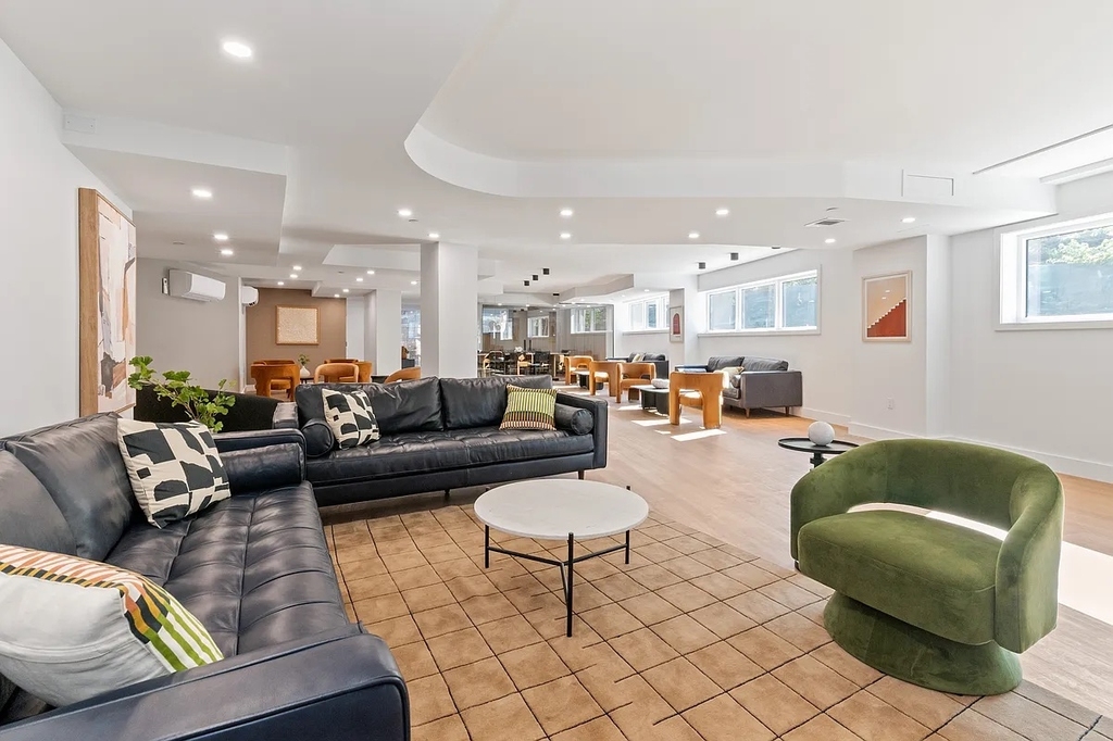 5 Stuyvesant Place - Photo 9