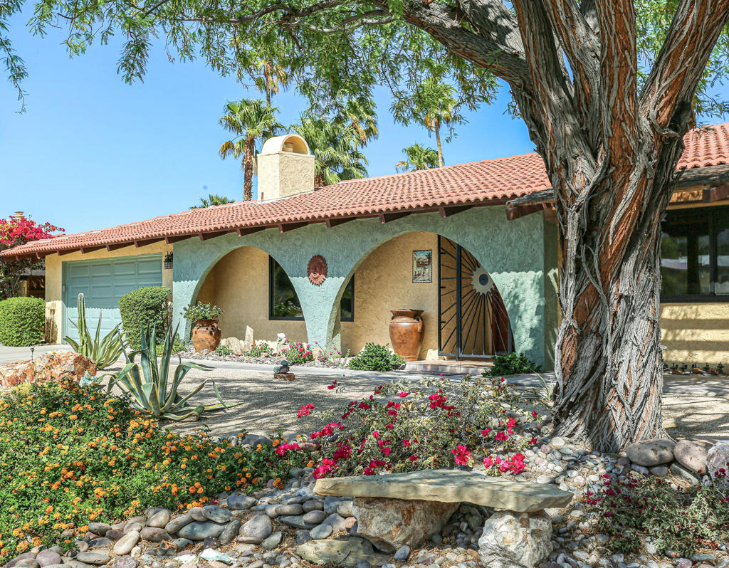 1020 N Cerritos Drive - Photo 0