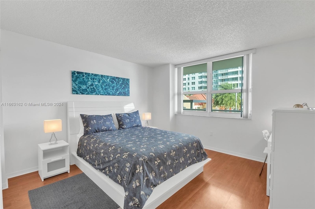 1155 Brickell Bay Dr - Photo 16