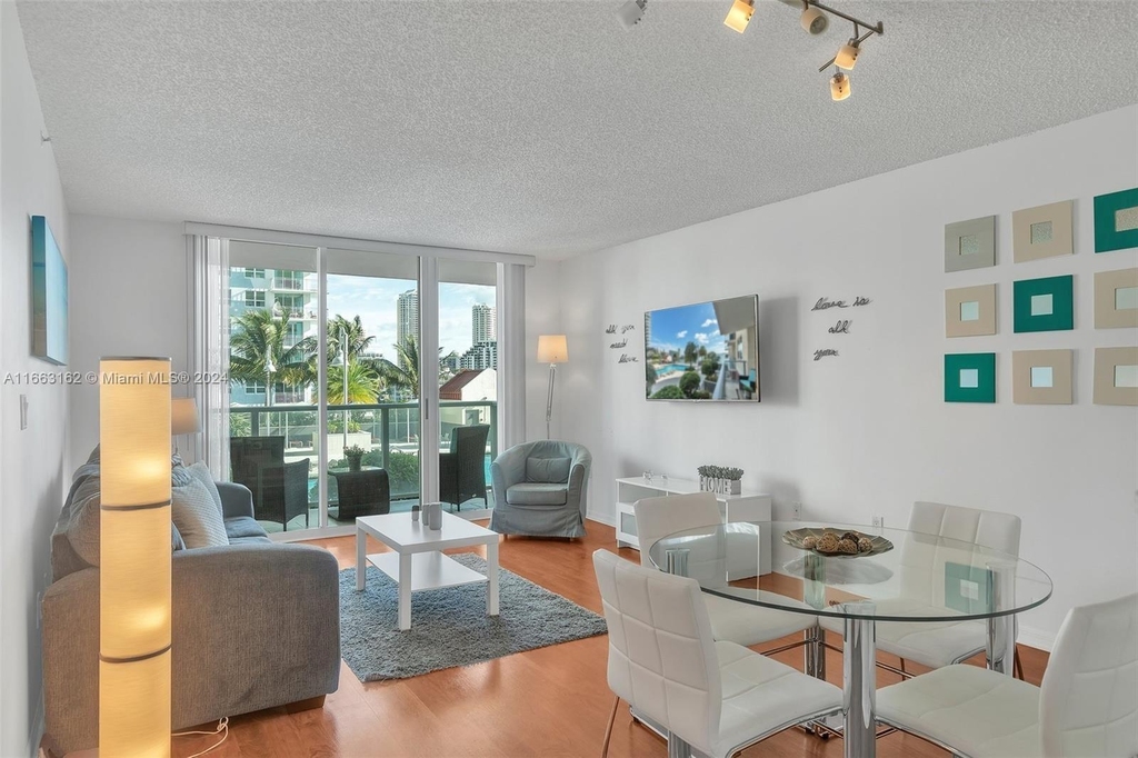 1155 Brickell Bay Dr - Photo 1
