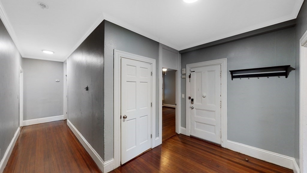 470 Warren St - Photo 13