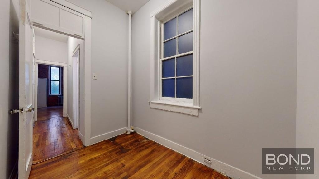 Leroy Street - Photo 5