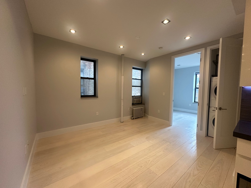 195 Stanton Street - Photo 2