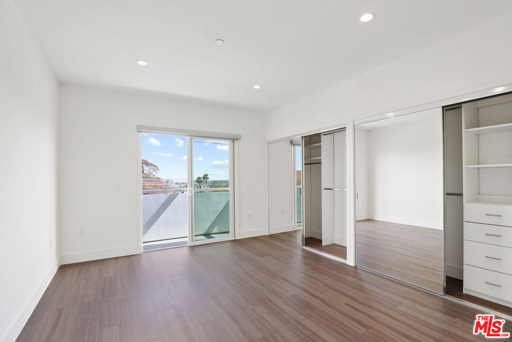 11821 Texas Avenue - Photo 3