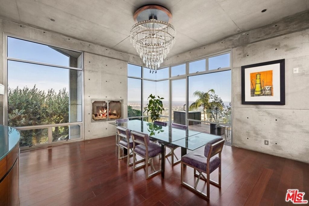 2260 Sunset Plaza Drive - Photo 8