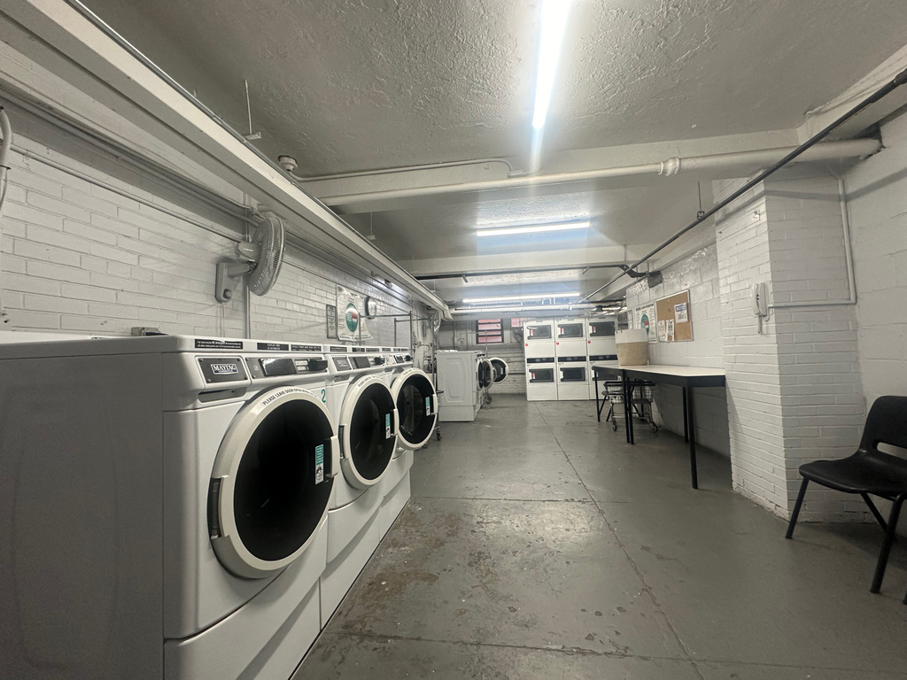 137 East 38th Street - Photo 19
