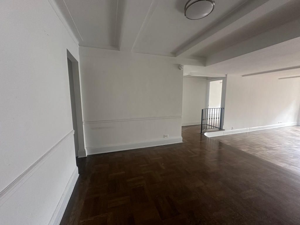 137 East 38th Street - Photo 1