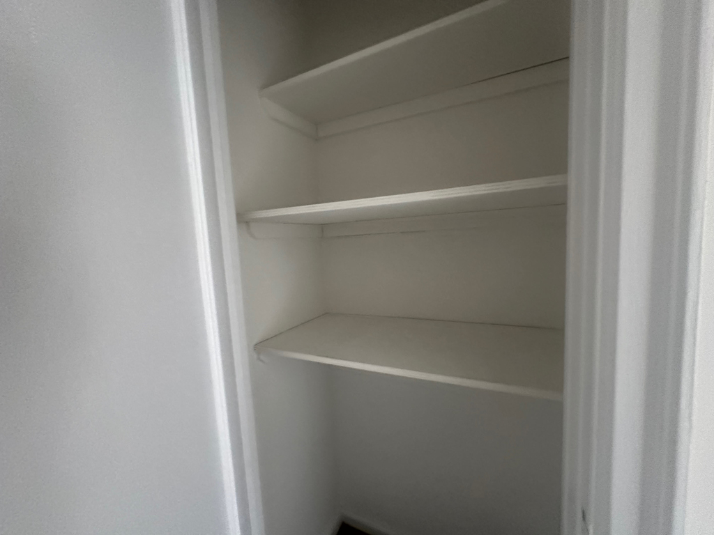 137 East 38th Street - Photo 12