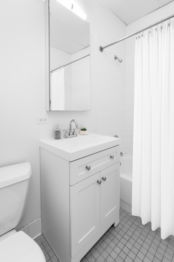 135 William Street - Photo 6
