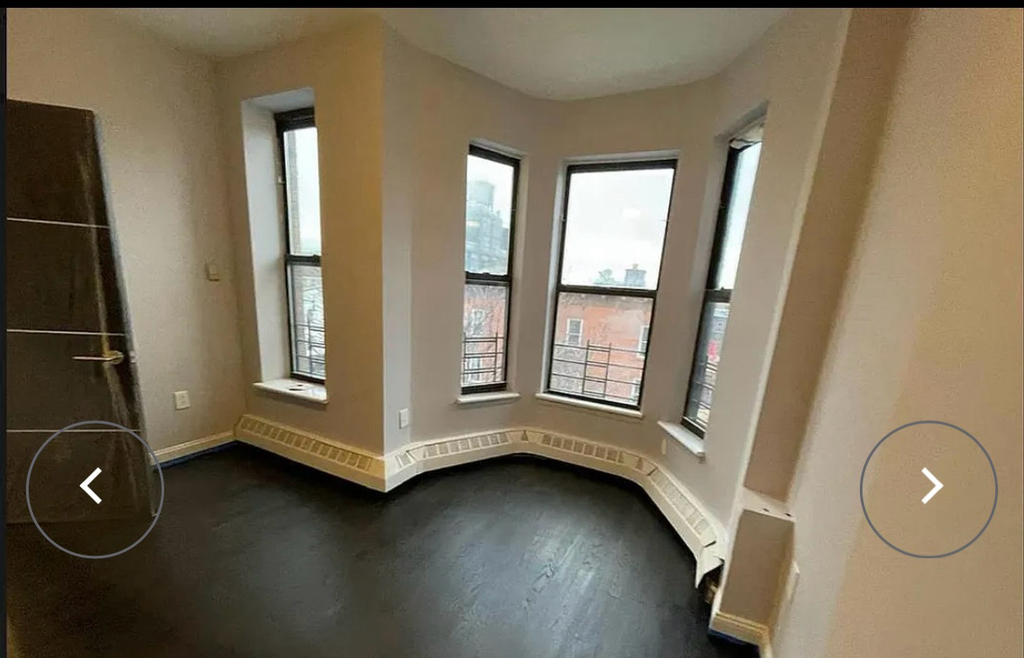 952 Bergen Street - Photo 3