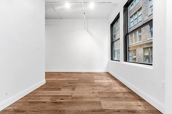 255 West 36th Street - Photo 5