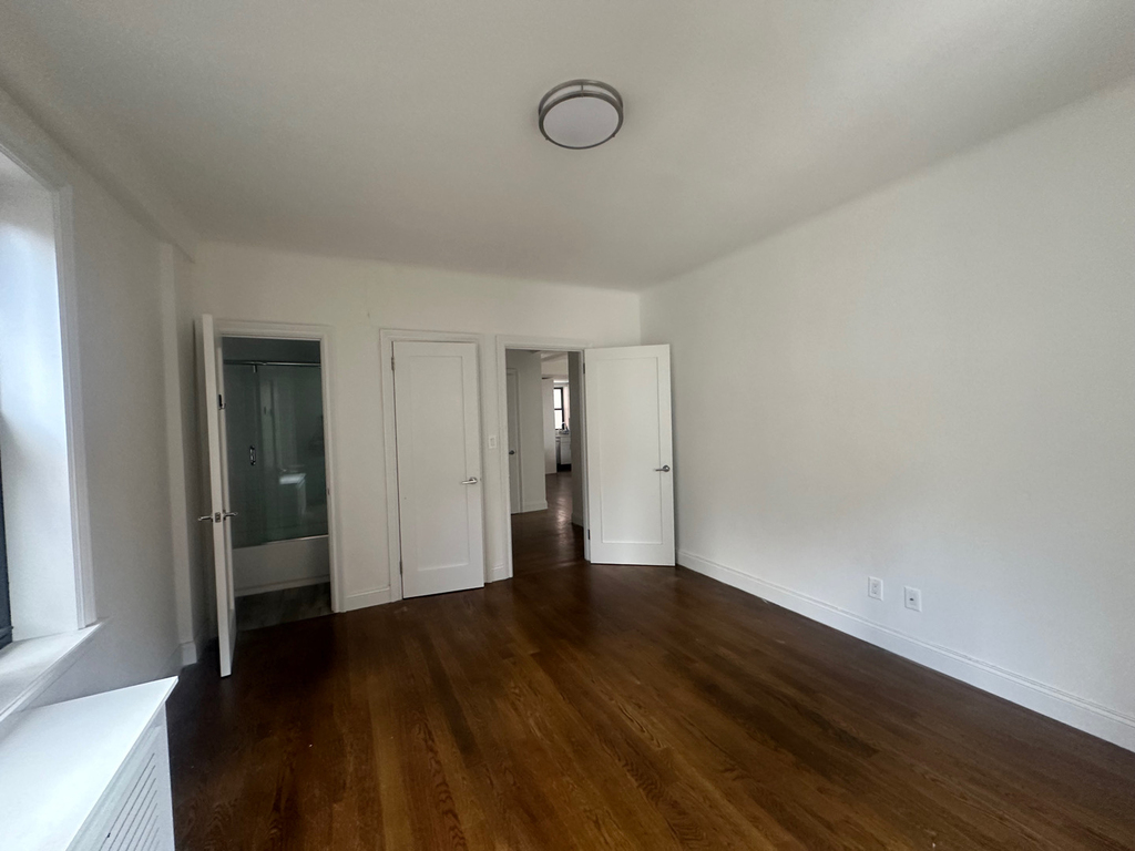 178 East 70th Street - Photo 11