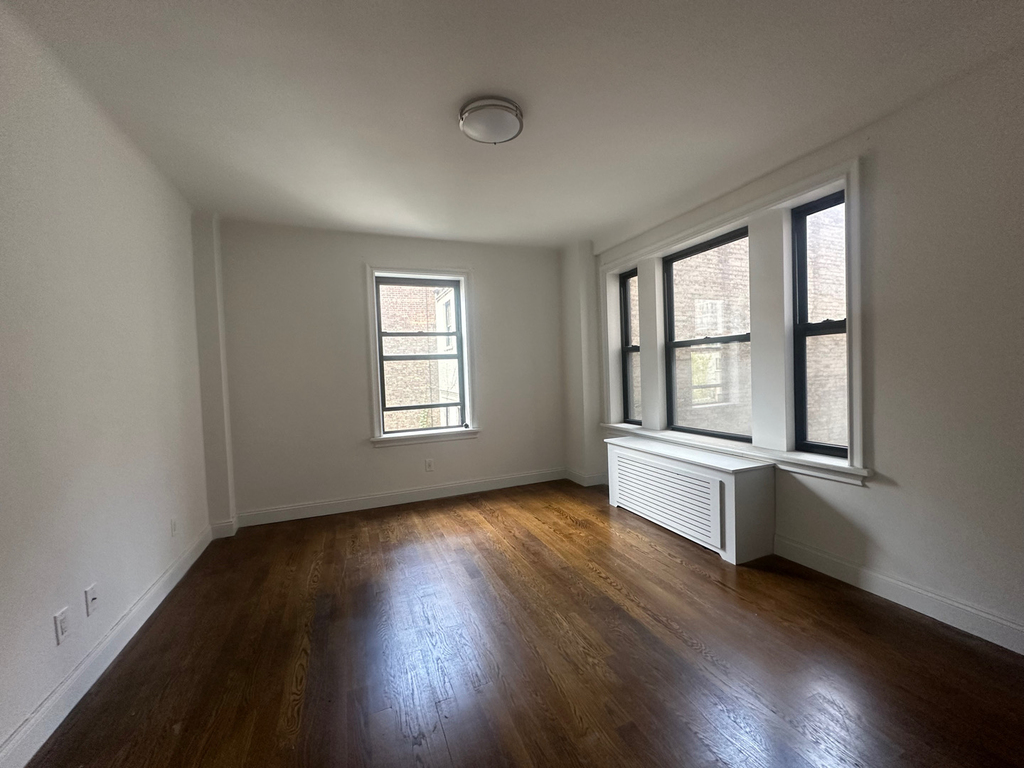 178 East 70th Street - Photo 10