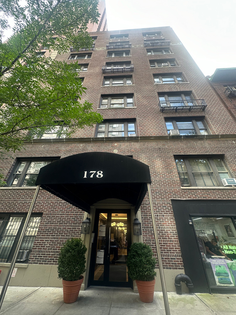 178 East 70th Street - Photo 19