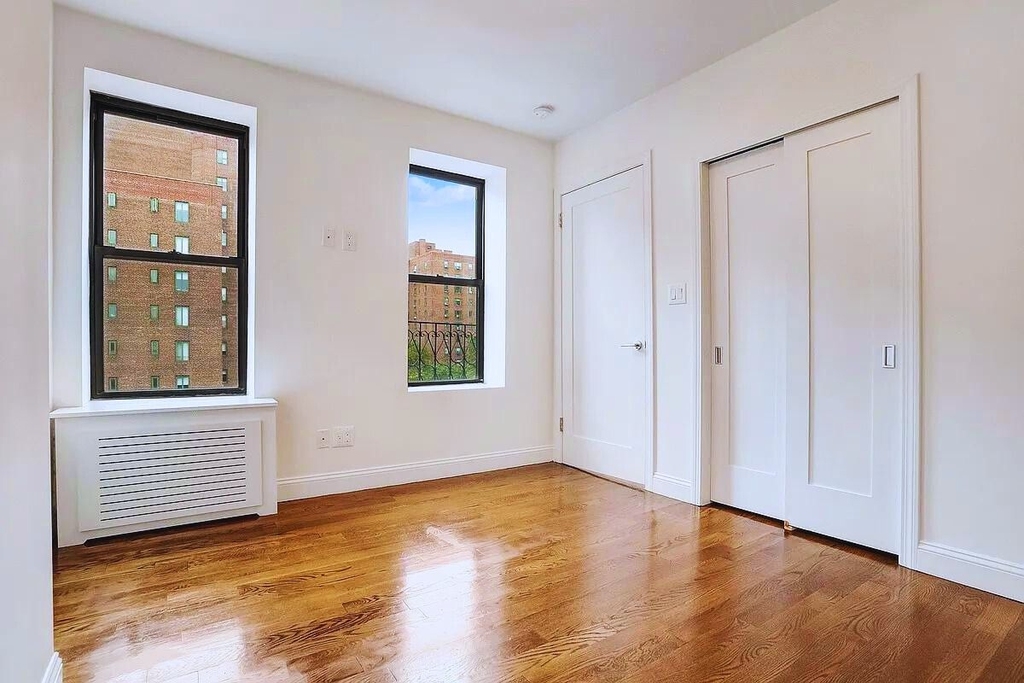 East 14th St (Bet Ave A &B) - Photo 2