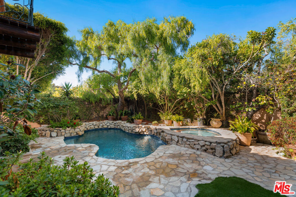 23351 Malibu Colony Road - Photo 12