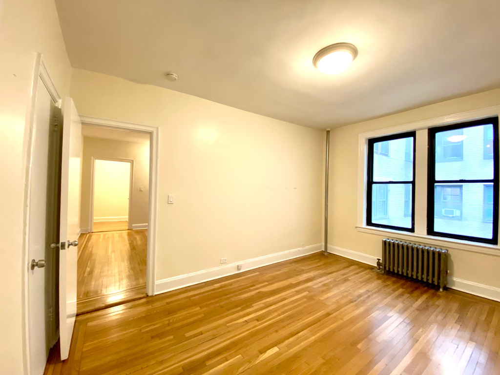 W10th & Bleecker St - Photo 3