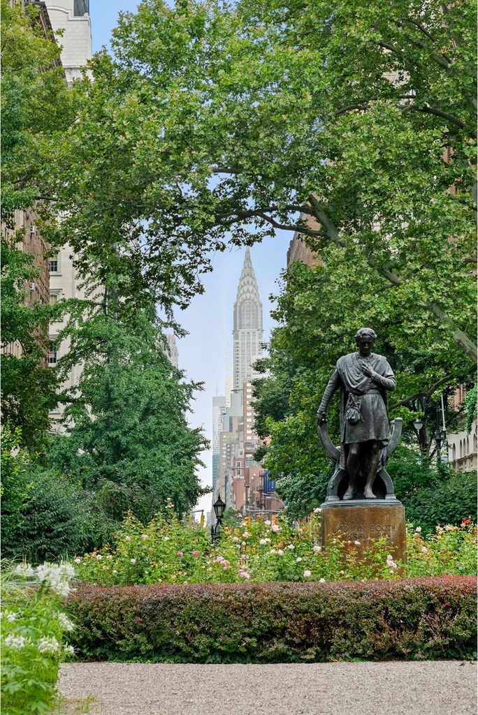 50 Gramercy Park N - Photo 9