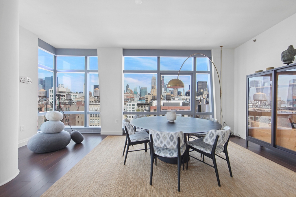 35 West 15th Street - Photo 1
