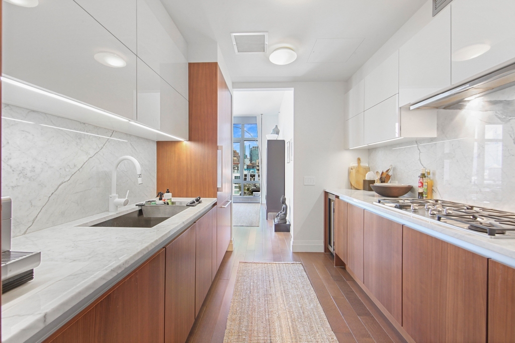 35 West 15th Street - Photo 4