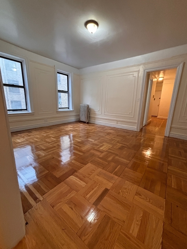 124 Ft George Avenue - Photo 0