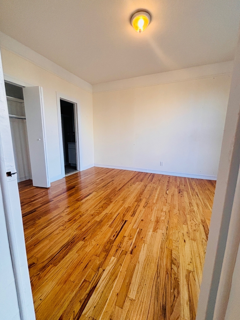 427 Ft Washington Avenue - Photo 3