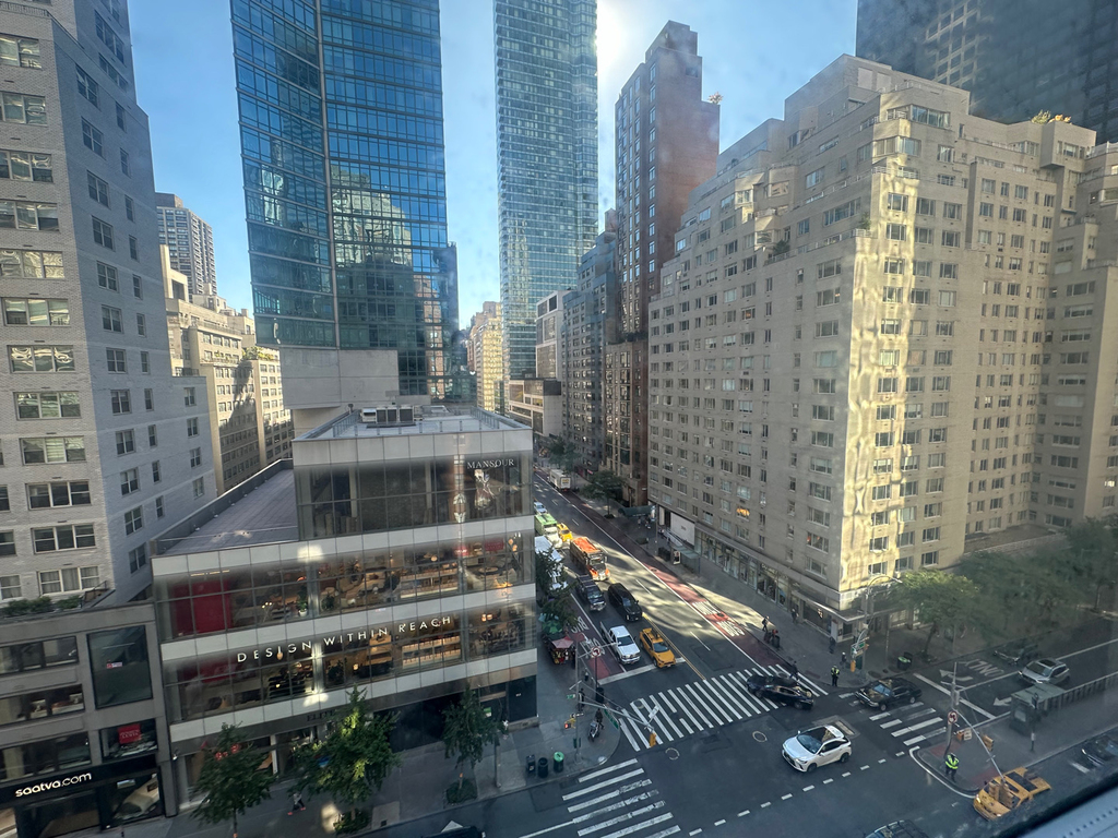 157 East 57th Street - Photo 12