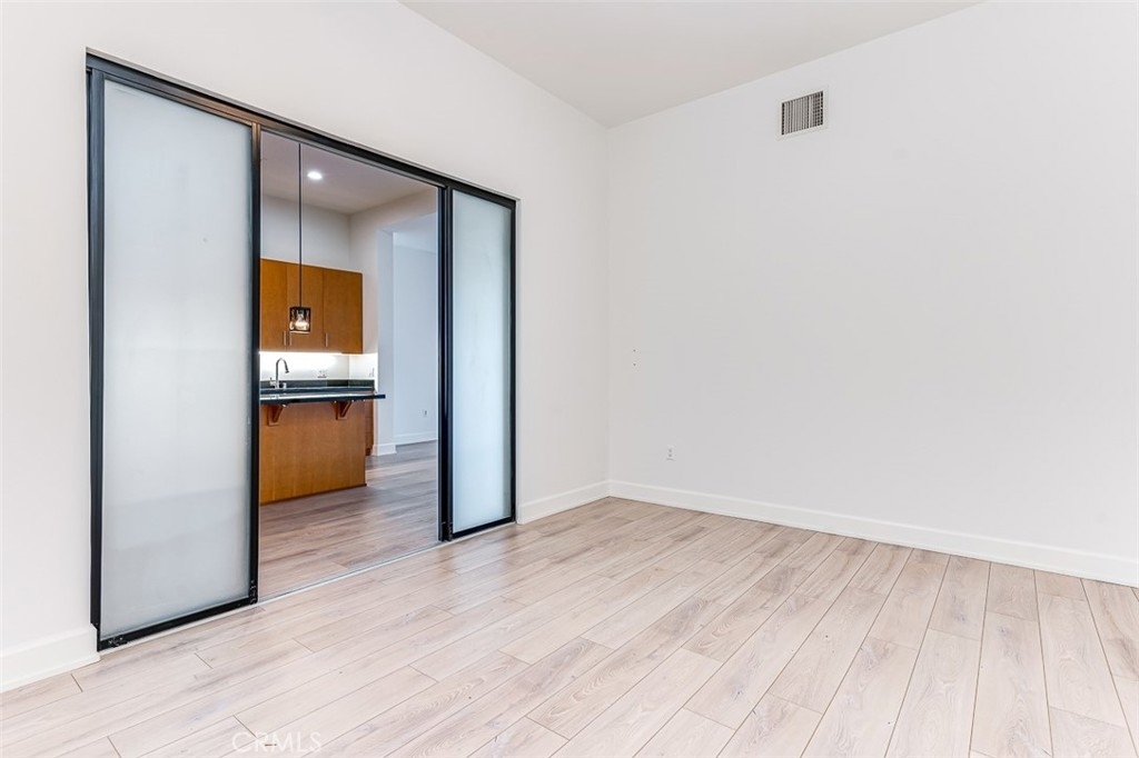 3223 W 6th Street - Photo 8