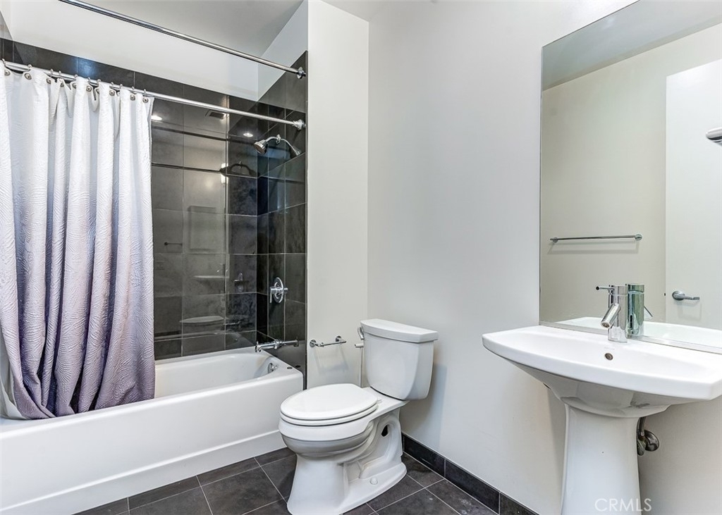 3223 W 6th Street - Photo 12