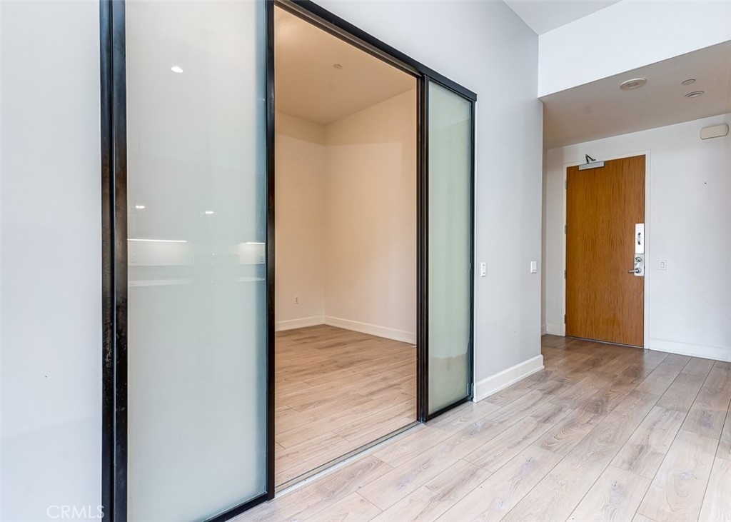 3223 W 6th Street - Photo 9