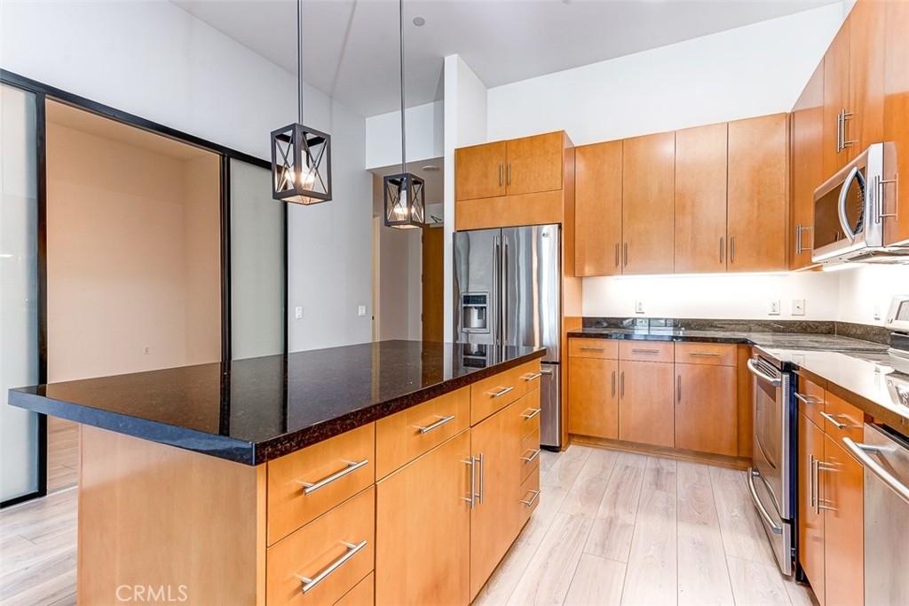 3223 W 6th Street - Photo 3